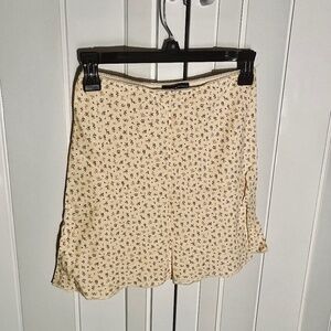 Brandy Melville Floral mini skirt